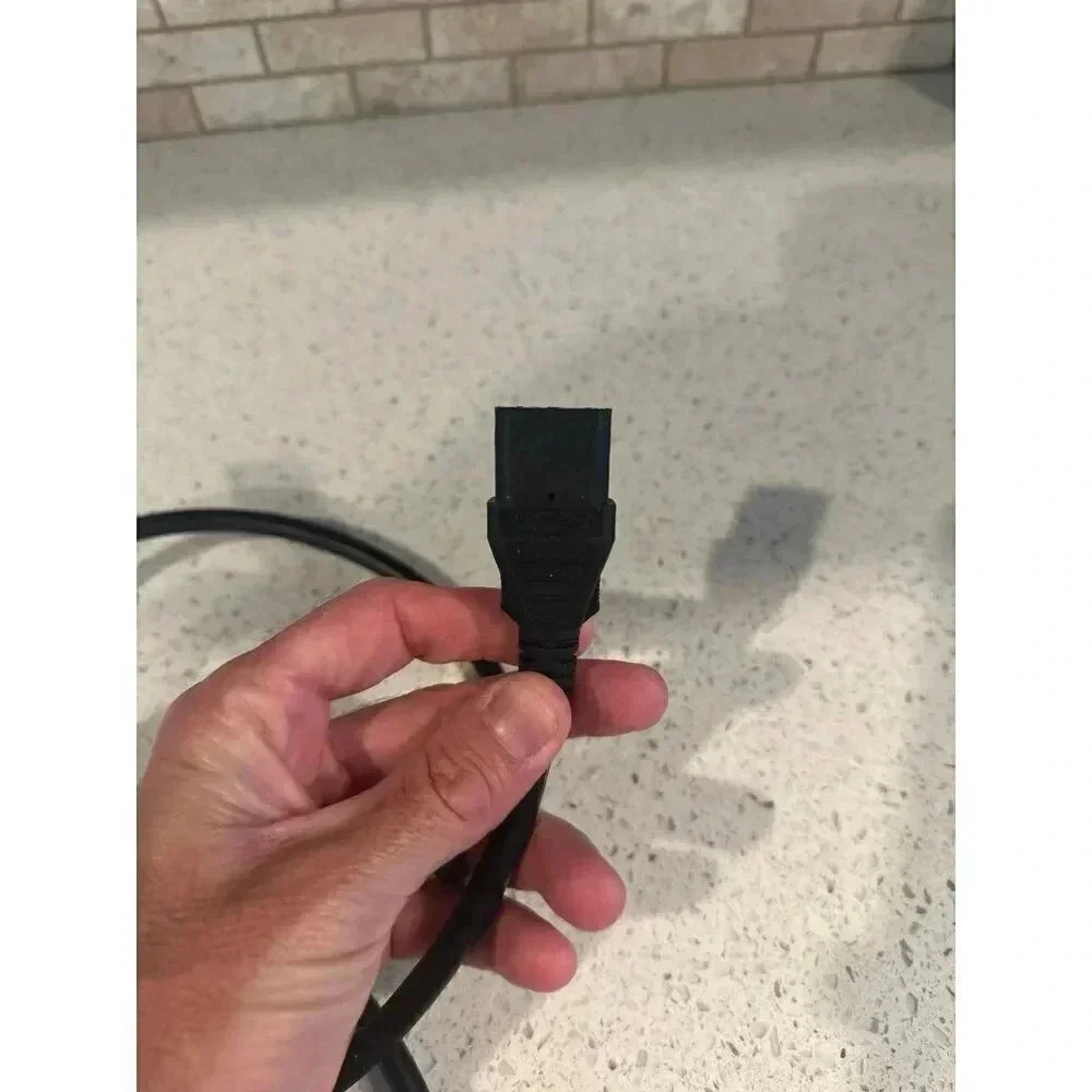 Volex VAC17S‎ cable  (g2)